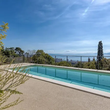 Pool And Garden Happy Sound - Happy *
